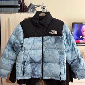 North Face Blue Tie Dye Puffer Excellent condition. Worn once. Great for winter!